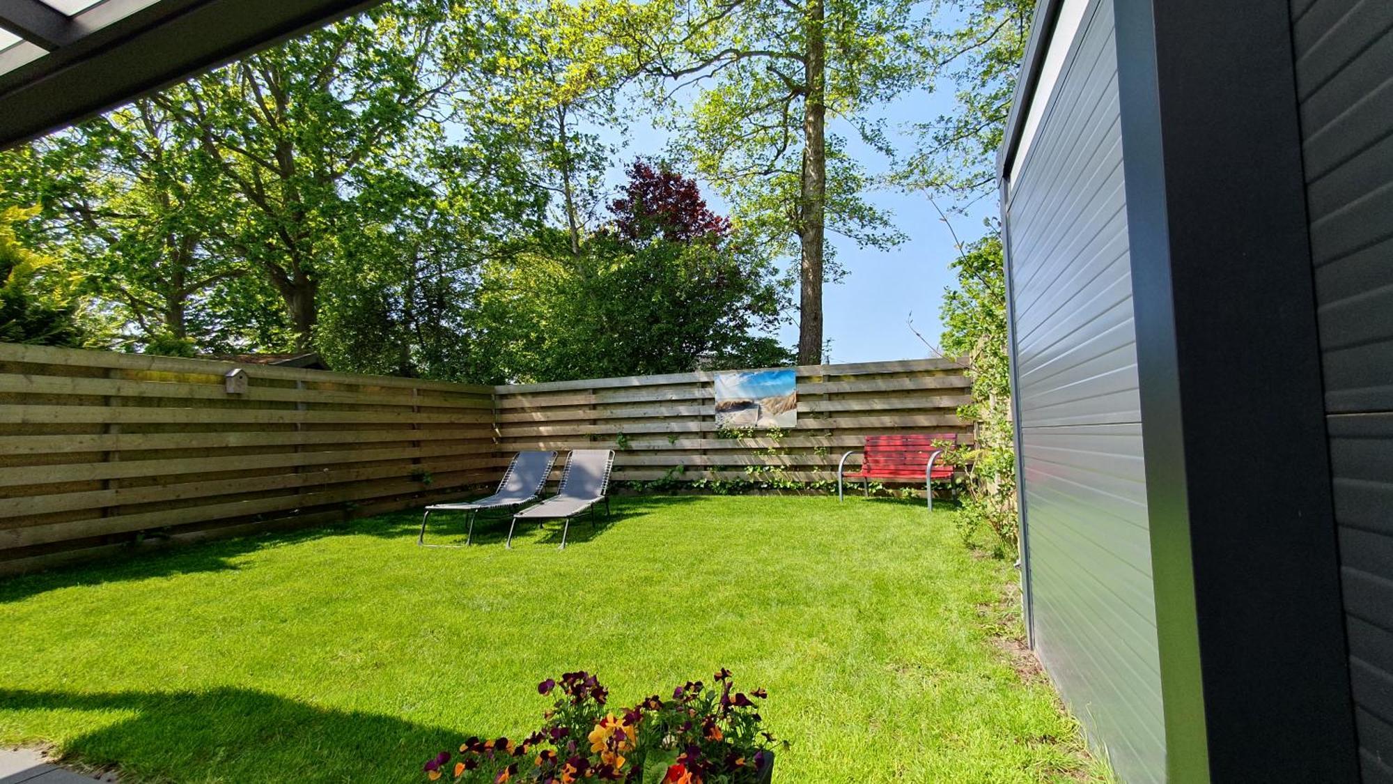 Luxe Zomerwoning Met Omheinde Tuin Voor Hond En Kinderen Dirkshorn Exterior photo